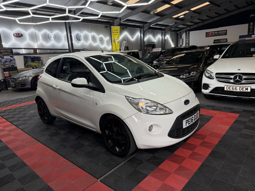 Ford KA Zetec White Edition White #26