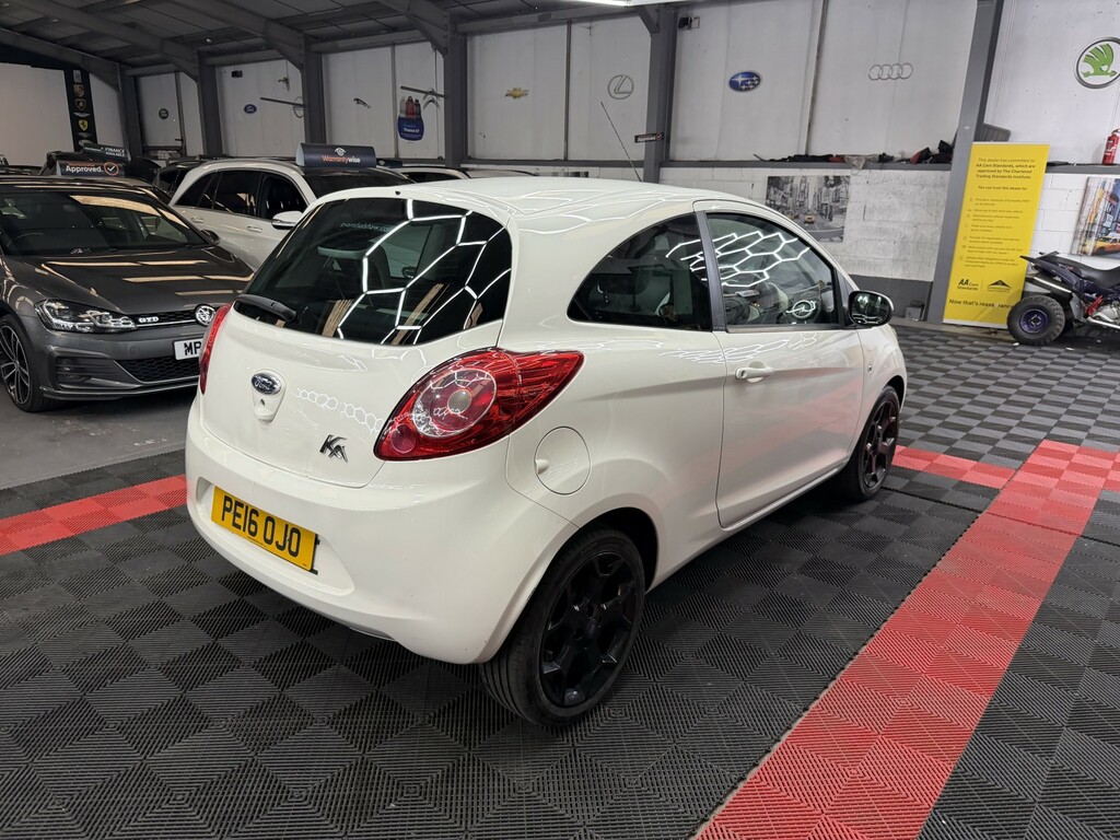 Ford KA Zetec White Edition White #12