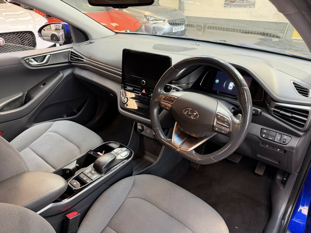 Hyundai Ioniq Hatchback Ioniq Ev Prem 38.3Kwh My20 202070 YR70BHD Blue #2