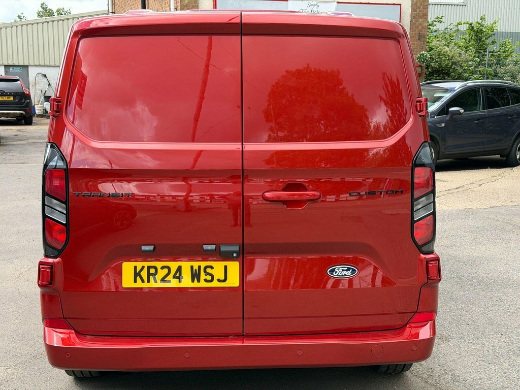 Ford Transit Custom 2L Limited Red #5