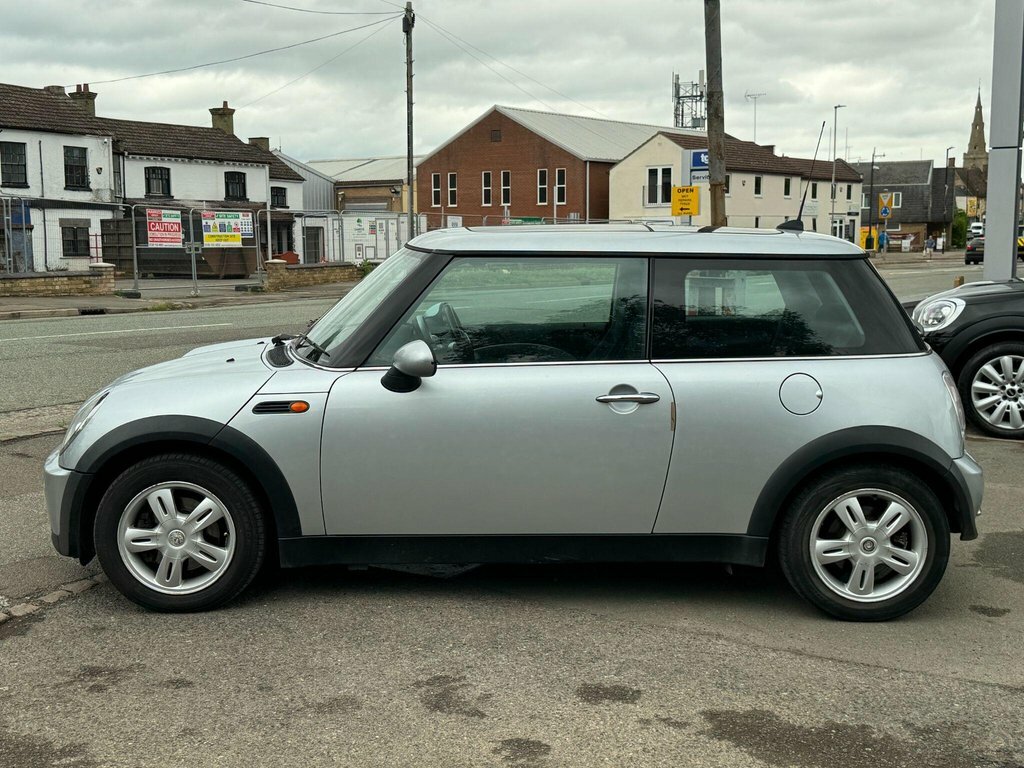 Mini Hatch 1.6L One Silver #6