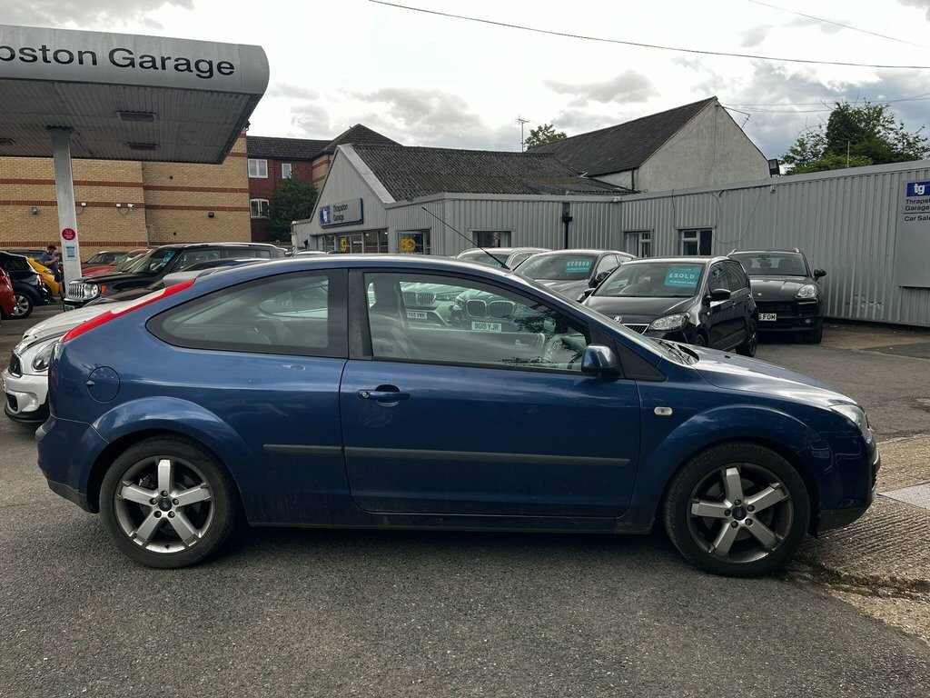 Ford Focus Ghia Blue #4