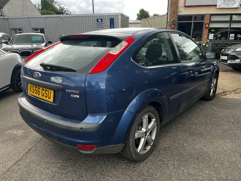 Ford Focus Ghia Blue #5