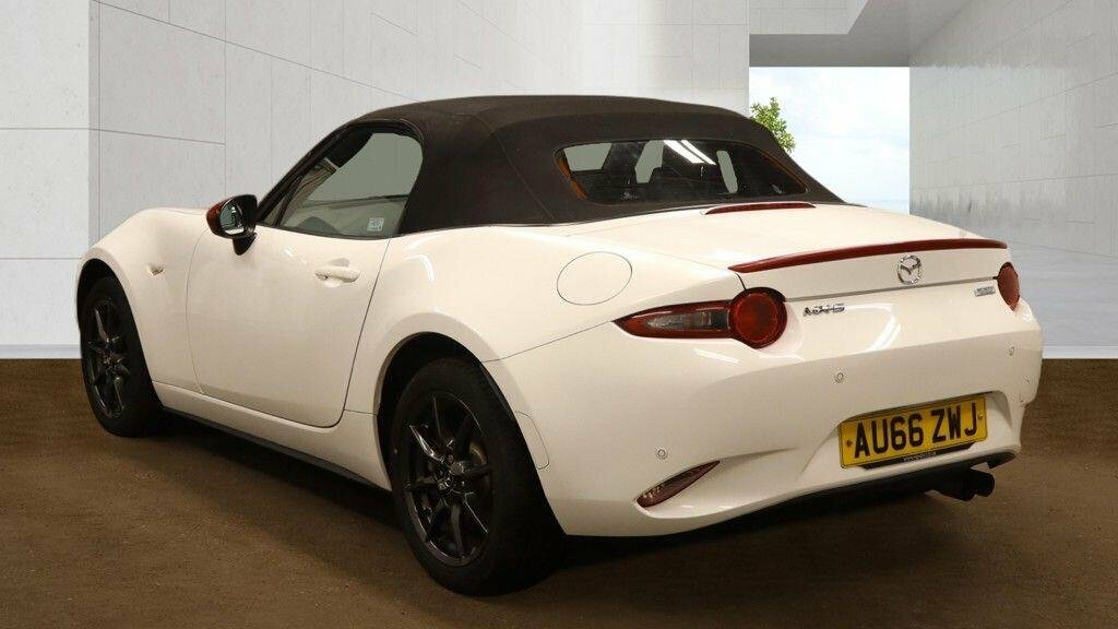 Mazda MX-5 1.5L Icon White #2