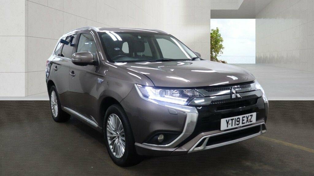 Mitsubishi Outlander 2.4L Juro Brown