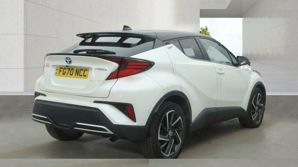 Toyota C-Hr 2L Dynamic White #3