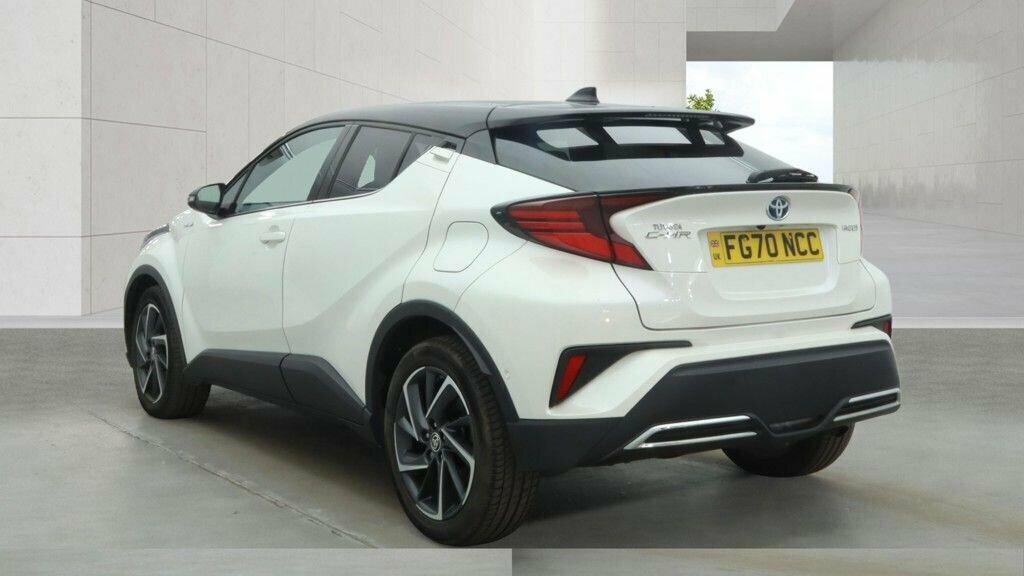 Toyota C-Hr 2L Dynamic White #6