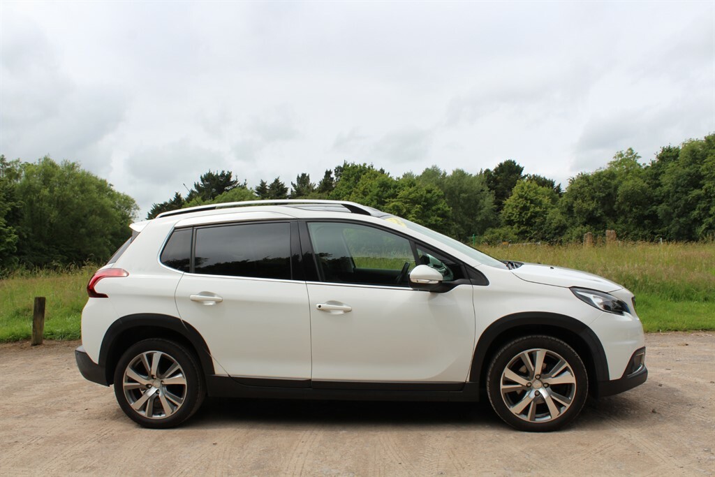 Peugeot 2008 Puretech Ss Allure Premium PL19VYO White #2