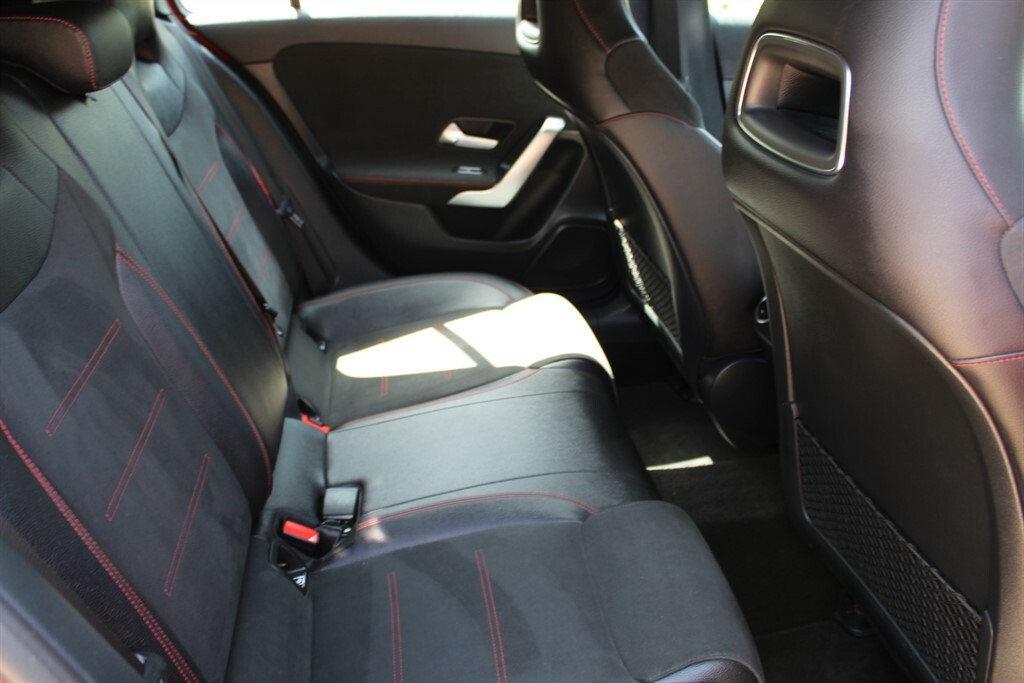 Mercedes-Benz 200 C Amg Line Premium Black #20