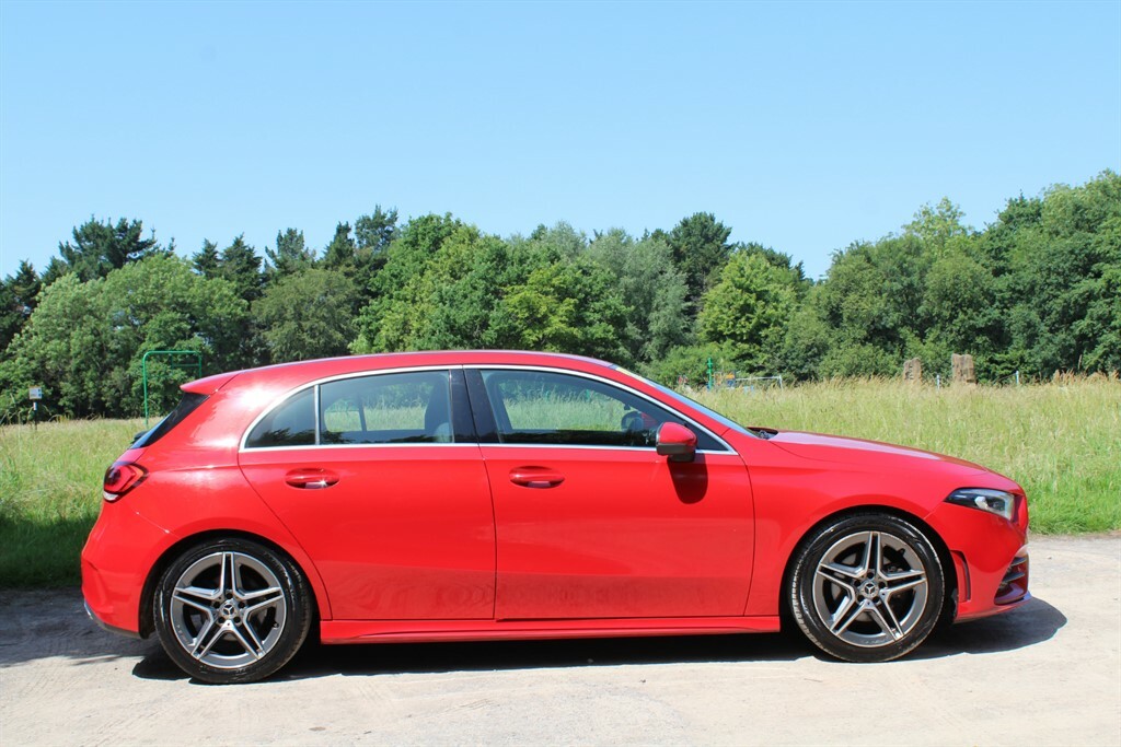 Mercedes-Benz 200 A Amg Line Red #2