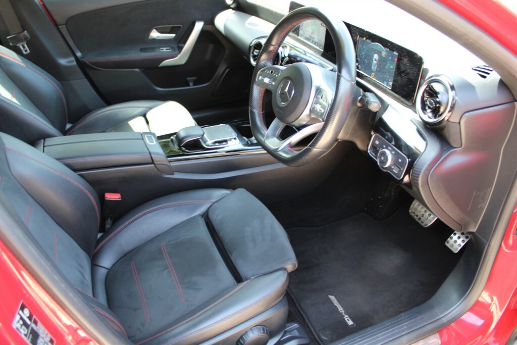Mercedes-Benz 200 C Amg Line Premium Black #15