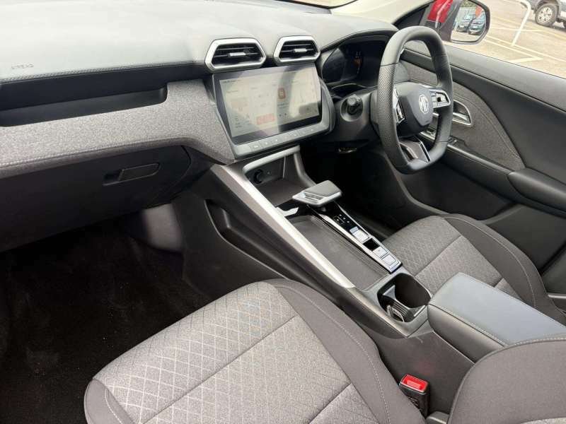 MG ZS Hat 1.5 Hybrid Se Au Red #2