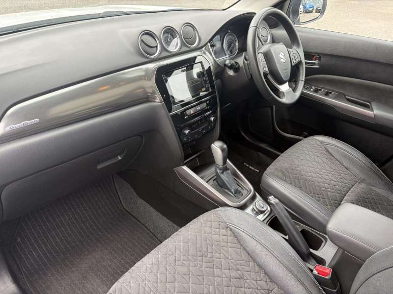 Suzuki Vitara Sz5 B-jet Mhev Agr White #3
