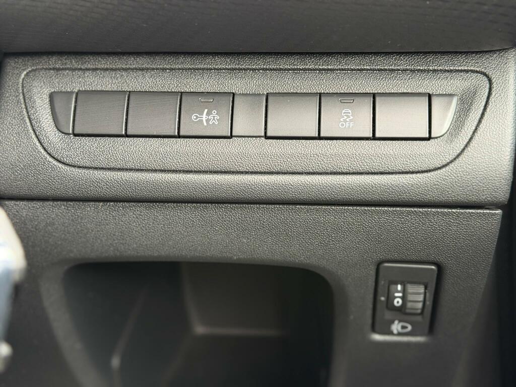 Peugeot 208 1.2 Puretech Active Euro 6 201616 Blue #10