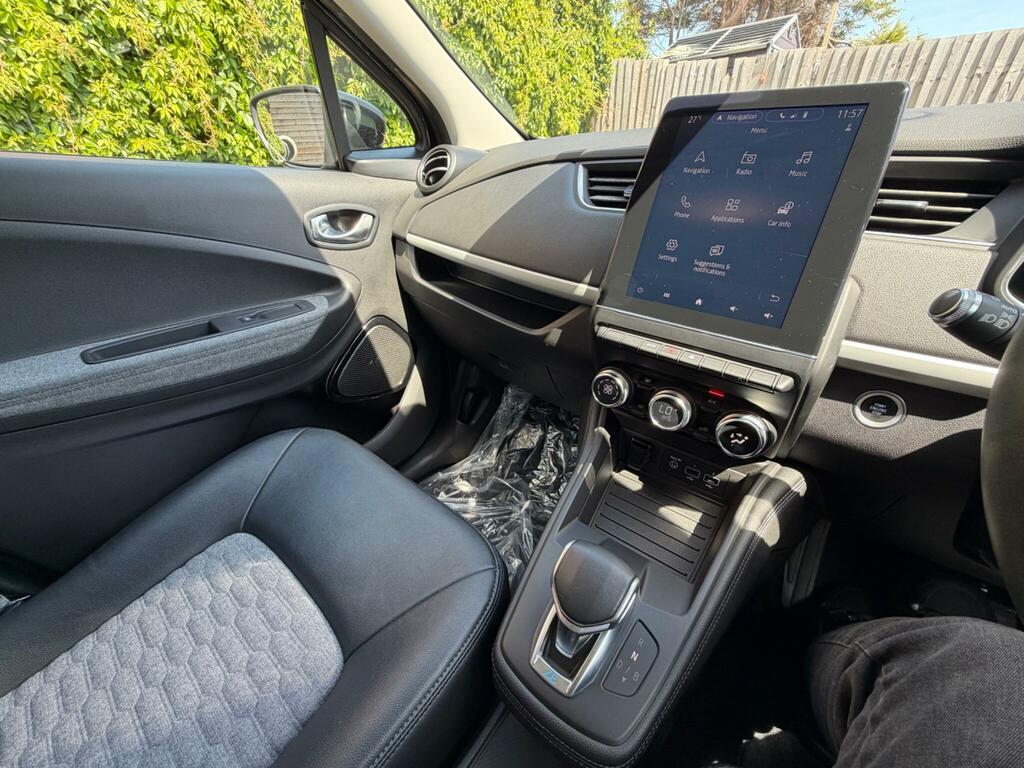 Renault Zoe Iconic Grey #30