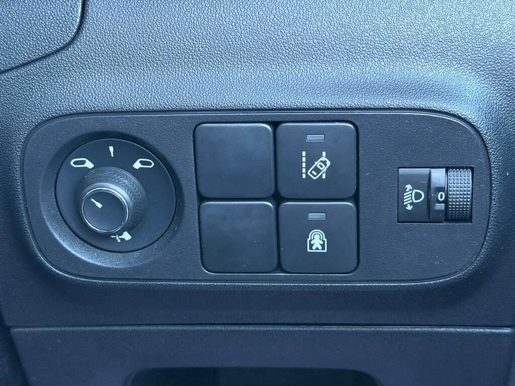 Citroen C3 1.2 Puretech Feel Hatchback Euro Green #21