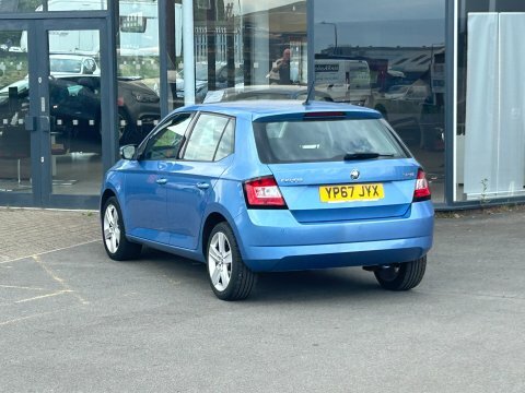 Skoda Fabia Hatchback YP67JYX Blue #4