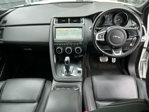 Jaguar E-Pace Core Red #9