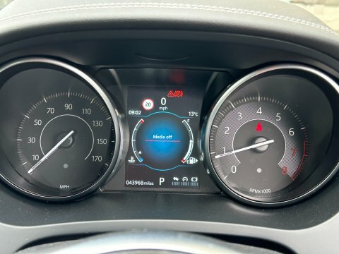 Jaguar E-Pace Core Red #15