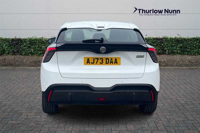 MG MG4 51Kwh Se Hatchback 170 Ps AJ73DAA White #4