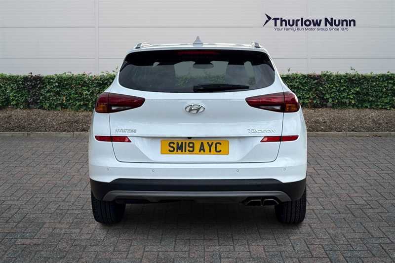 Hyundai Tucson 1.6 Crdi Premium Suv Euro 6 Ss SM19AYC White #4