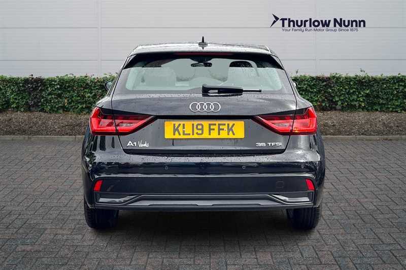 Audi A1 1.5 Tfsi 35 Sport Sportback Euro Black #4