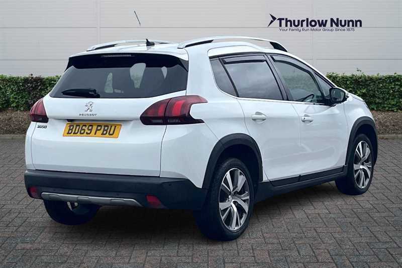 Peugeot 2008 1.2 Puretech Allure Premium Suv BD69PBU White #3