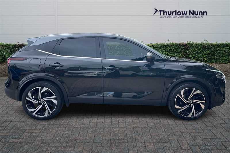 Nissan Qashqai 1.3 Dig-t Mhev Tekna Suv Hybrid Xtron YT22EXP Black #2
