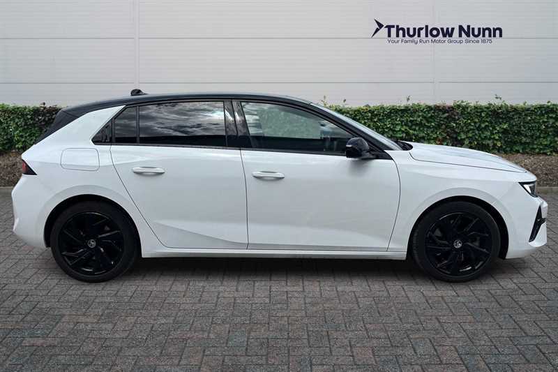 Vauxhall Astra 1.6 12.4Kwh Gs Line Hatchback Plug-in H KR72RKX White #2