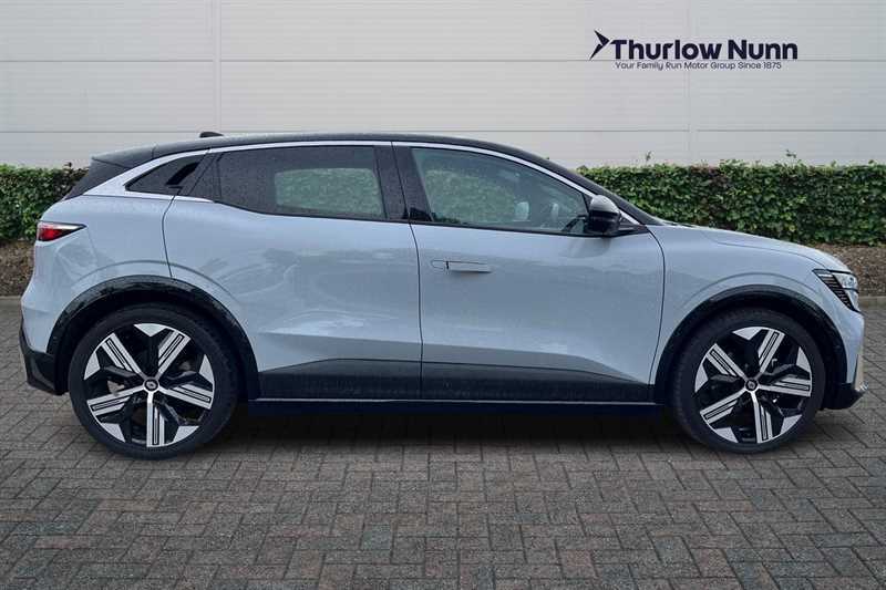 Renault Megane E-Tech 60Kwh Iconic Hatchback Optimum Black #2