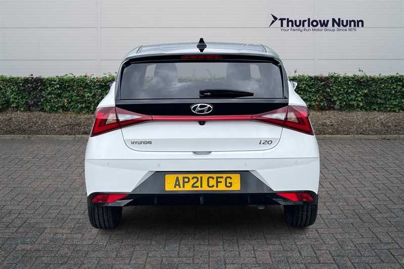 Hyundai I20 Hatchback White #8