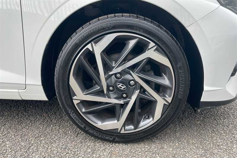 Hyundai I20 Hatchback White #12