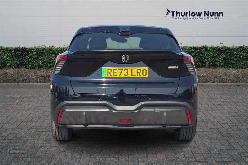 MG MG4 64Kwh Se Long Range Hatchback 2 Black #4