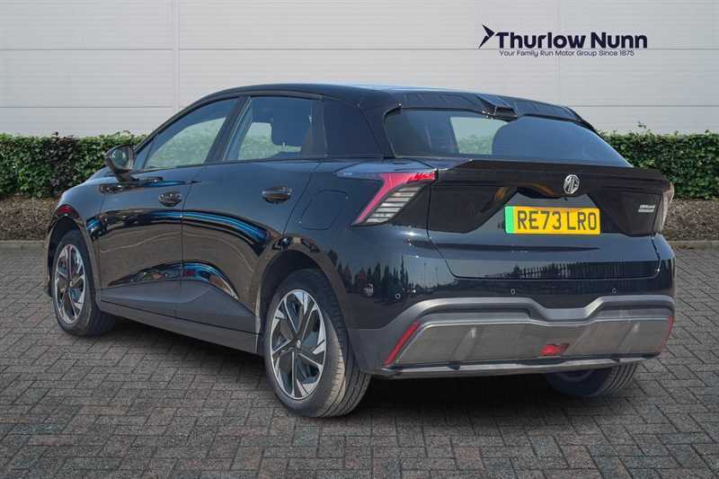MG MG4 64Kwh Se Long Range Hatchback 2 Black #5