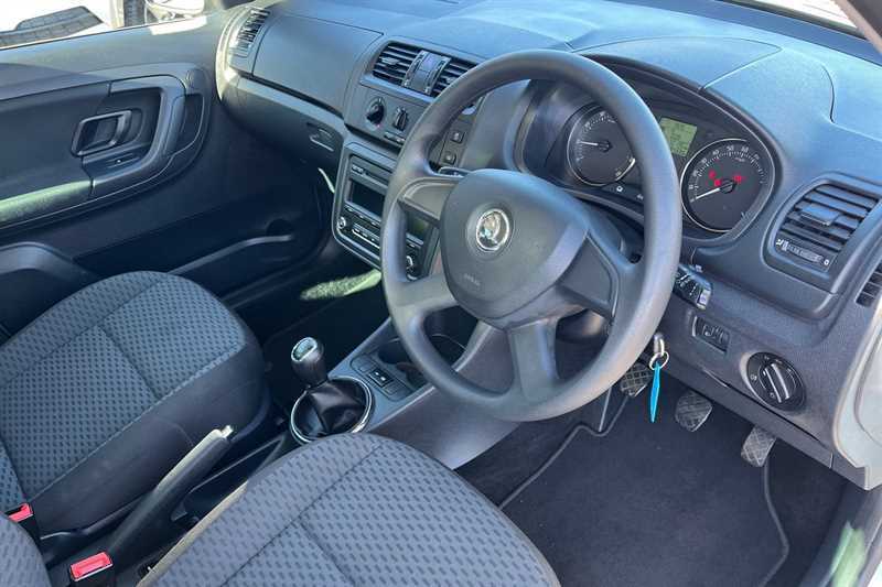 Skoda Roomster Se Black #10