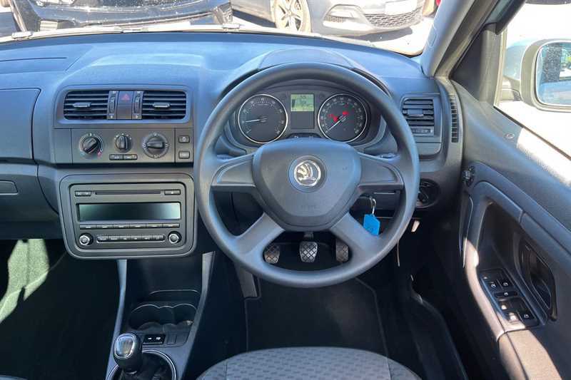 Skoda Roomster Se Black #11