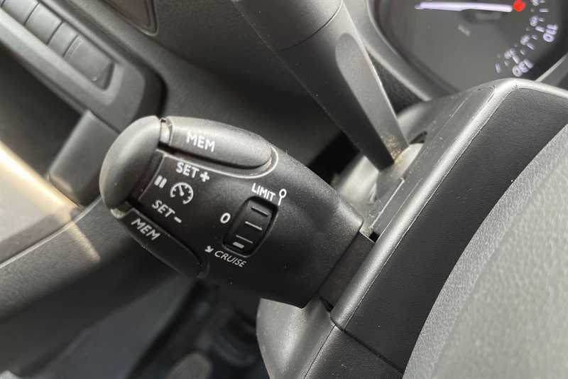 Vauxhall Vivaro Vivaro F2700 Pro Ss Black #29