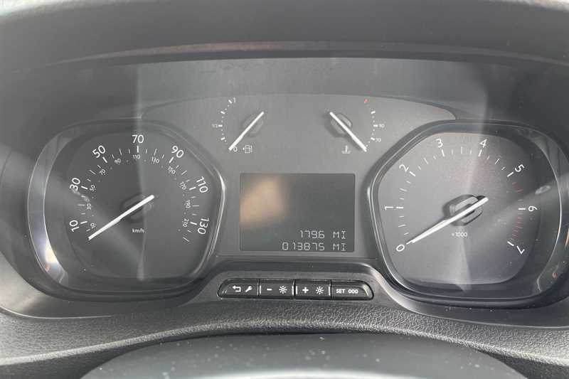 Vauxhall Vivaro Vivaro F2700 Pro Ss Black #20