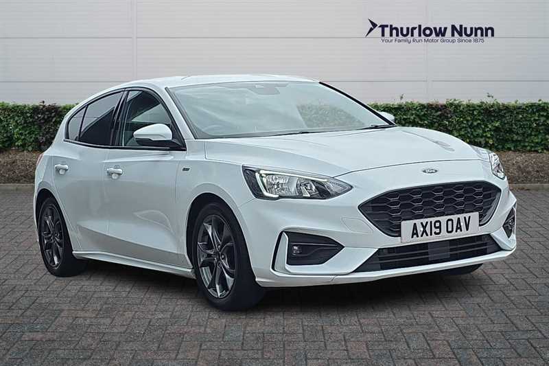 Ford Focus 1.0T Ecoboost St-line Hatchback White