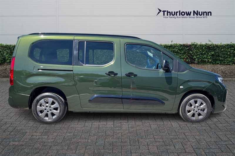 Vauxhall Combo-e Life 52Kwh Ultimate XL Mpv 7.4Kw Cha Green #2