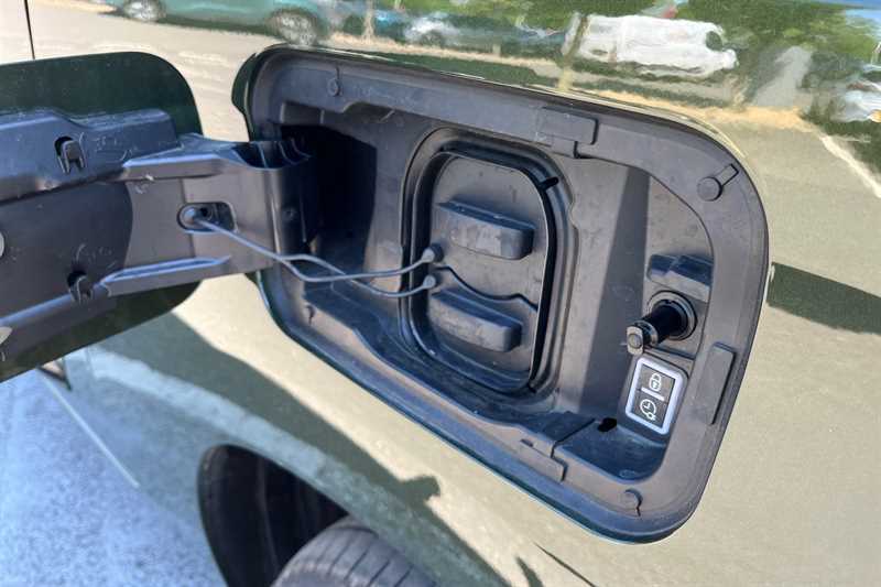 Vauxhall Combo-e Life 100Kw Ultimate XL 52Kwh Grey #35