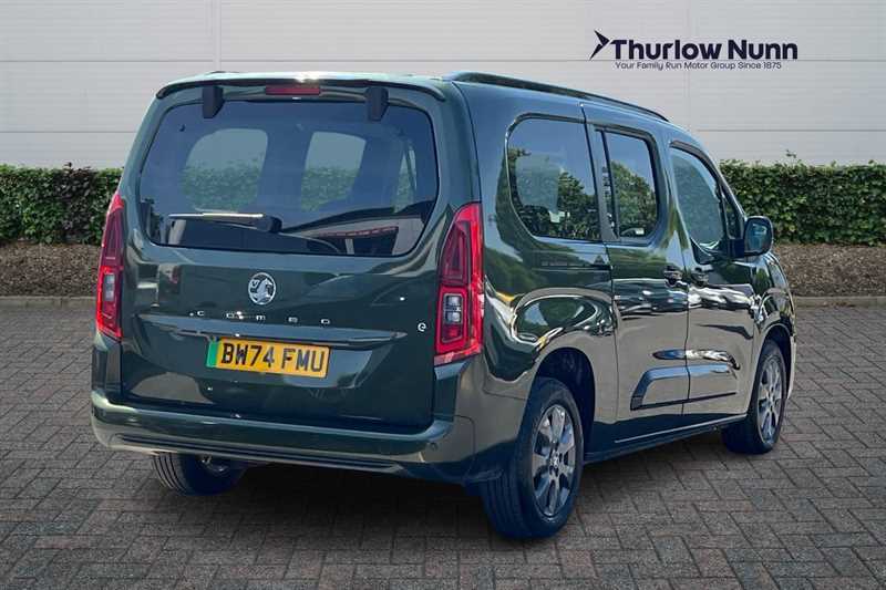 Vauxhall Combo-e Life 52Kwh Ultimate XL Mpv 7.4Kw Cha Green #3