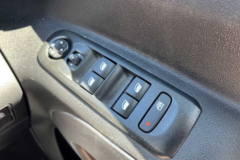 Vauxhall Combo-e Life 100Kw Ultimate XL 52Kwh Grey #16