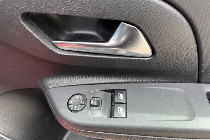 Vauxhall Corsa Se Nav Hatchback Black #16