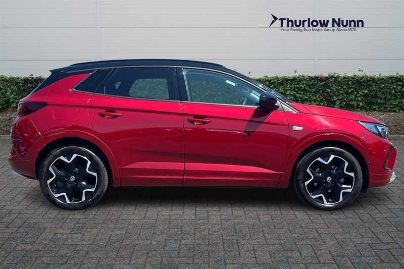 Vauxhall Grandland Ultimate 1.2 Turbo Startstop 130Ps DS24OWG Red #2