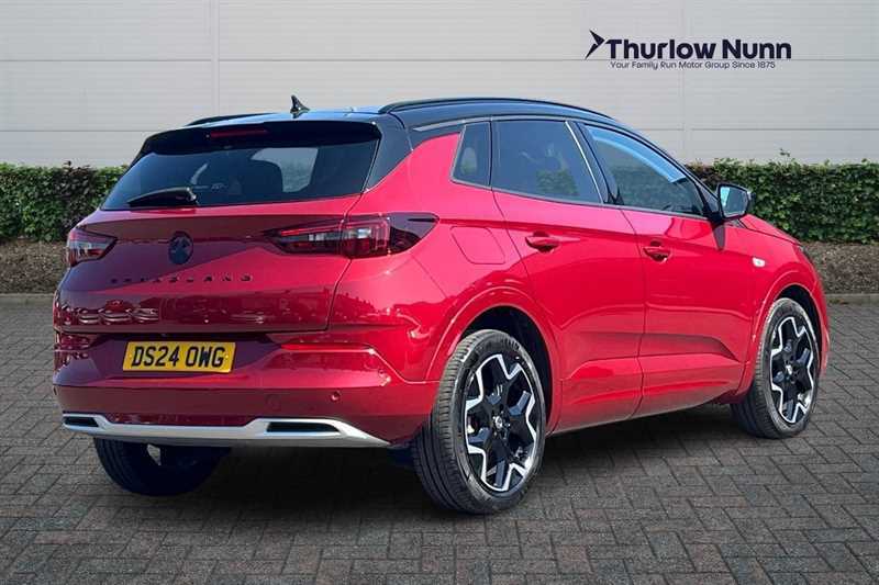 Vauxhall Grandland Ultimate 1.2 Turbo Startstop 130Ps DS24OWG Red #3