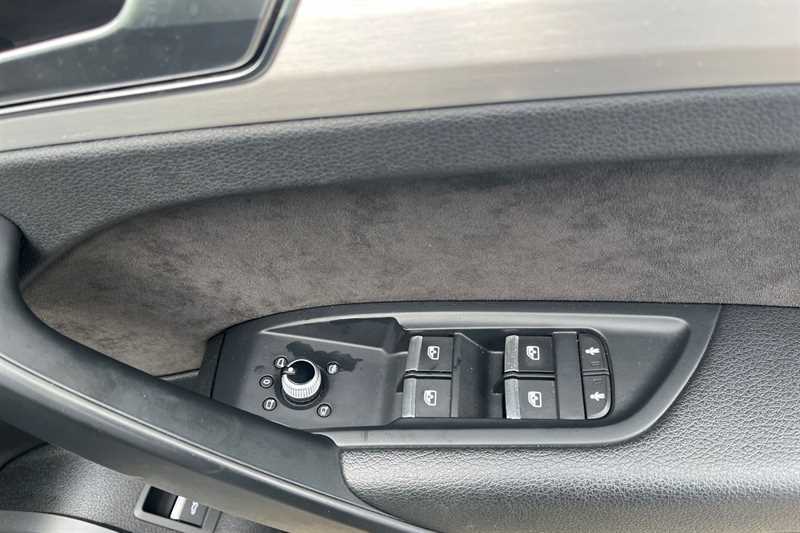 Audi Q5 2.0 Tdi 40 S Grey #16