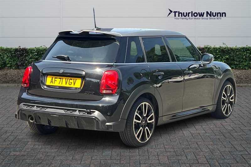 Mini Hatch 1.5 Cooper Shadow Edition Hatchback Man Black #3