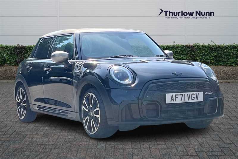 Mini Hatch 1.5 Cooper Shadow Edition Hatchback Man Black