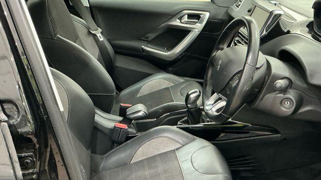 Peugeot 2008 1.2 Puretech Allure Euro 6 Black #2